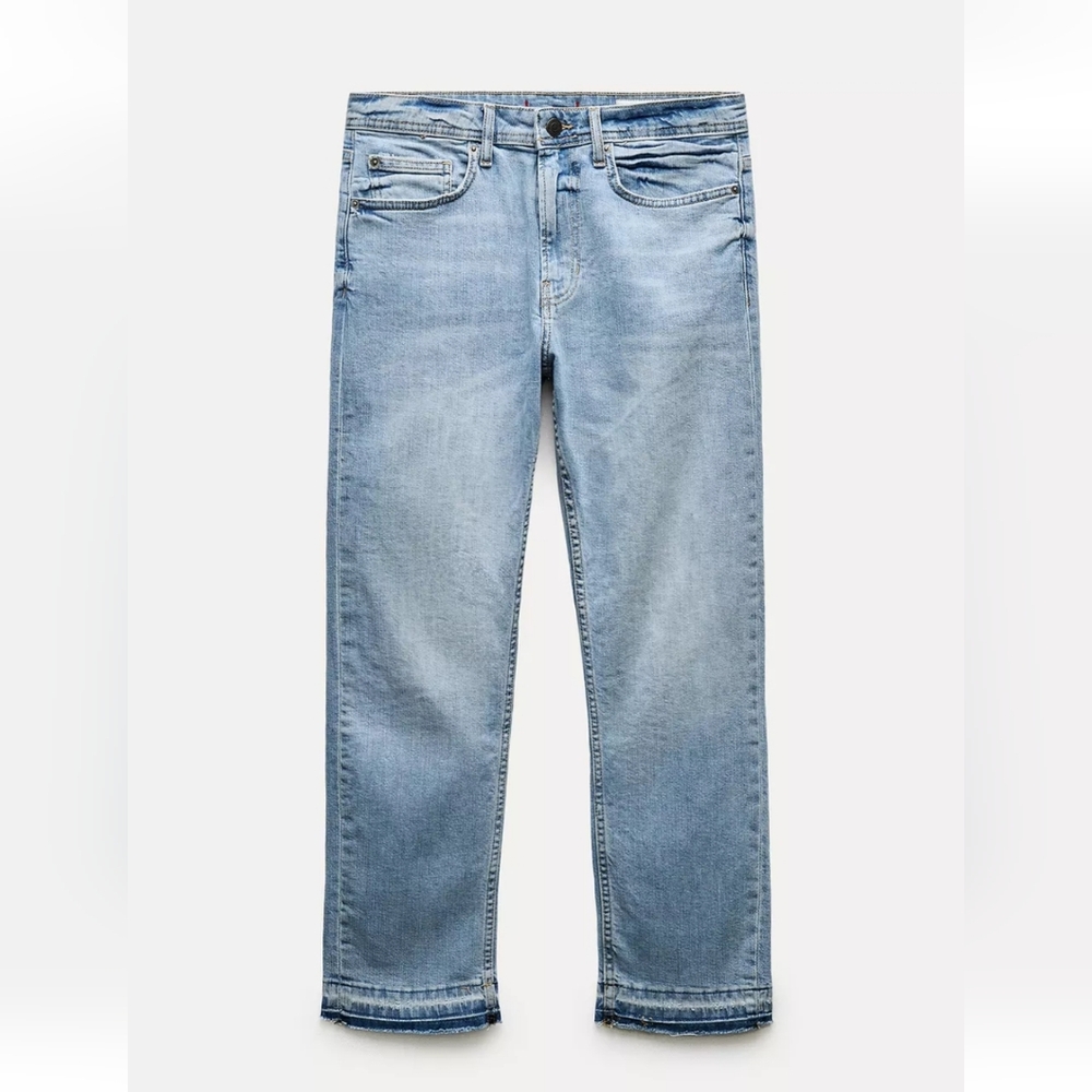 🆕️ Zara Relaxed Slim Mid Waist Jeans